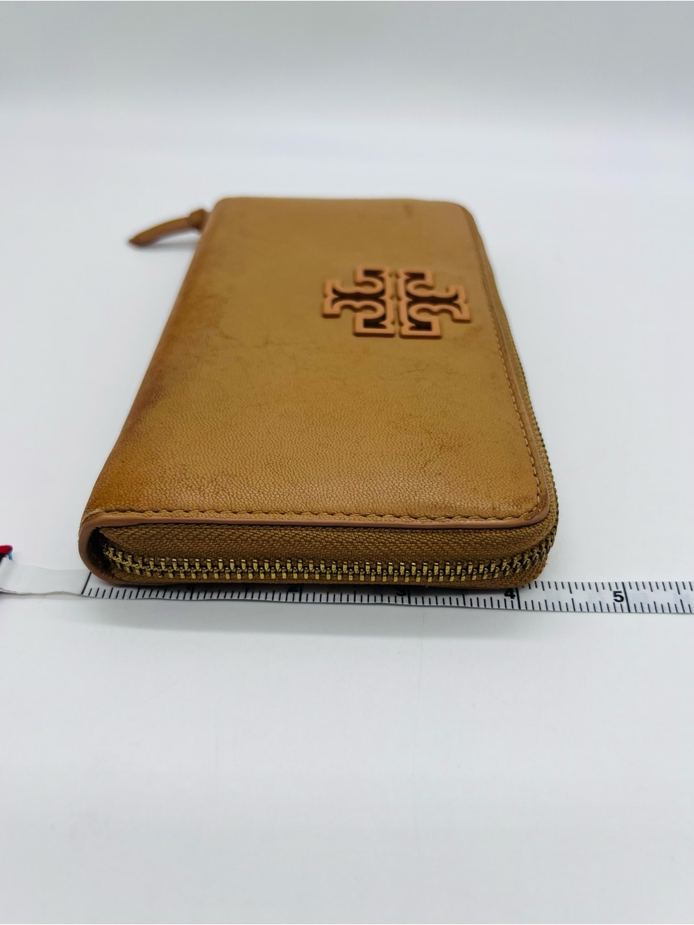 Tory Burch Caramel Tan Zip Around Wallet with Logo - Picture 5 of 14